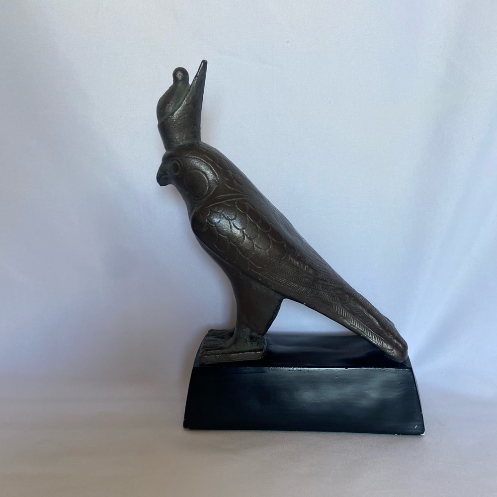 Vintage Egyptian bird decor